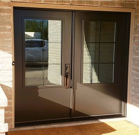 Arizona Window and Door in Scottsdale and Tucson showing double doors with windows