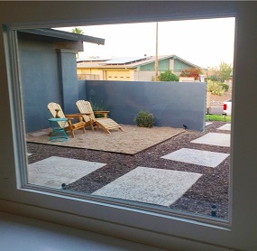 Arizona Window and Door in Scottsdale and Tucson showing front yard through large window